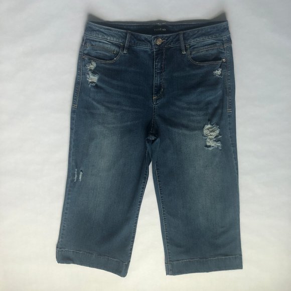 🌺3 for $25🌺 BeBe Distressed Wide Leg Crop Jeans - Picture 1 of 6